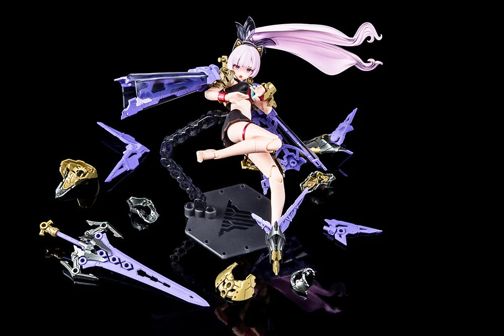 IN STOCK Megami Device Buster Doll Paladin (Darkness Claw) Model Kit