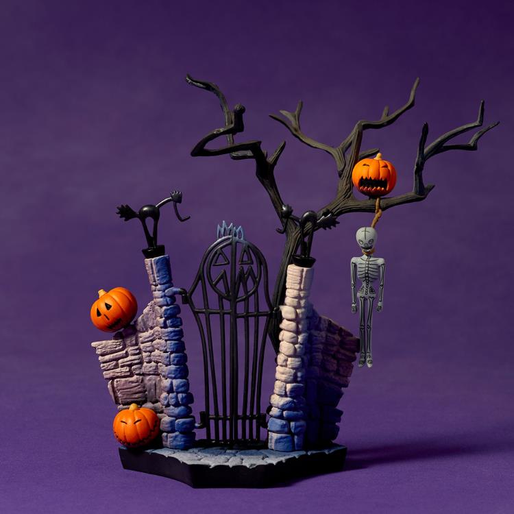 PREORDER The Nightmare Before Christmas Revoltech NR016 Jack Skellington (Ver. 1.5)