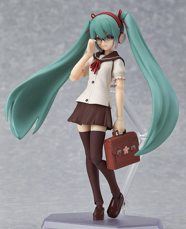 PREORDER Hatsune Miku Figure - Fashion (Uniform Ver.)
