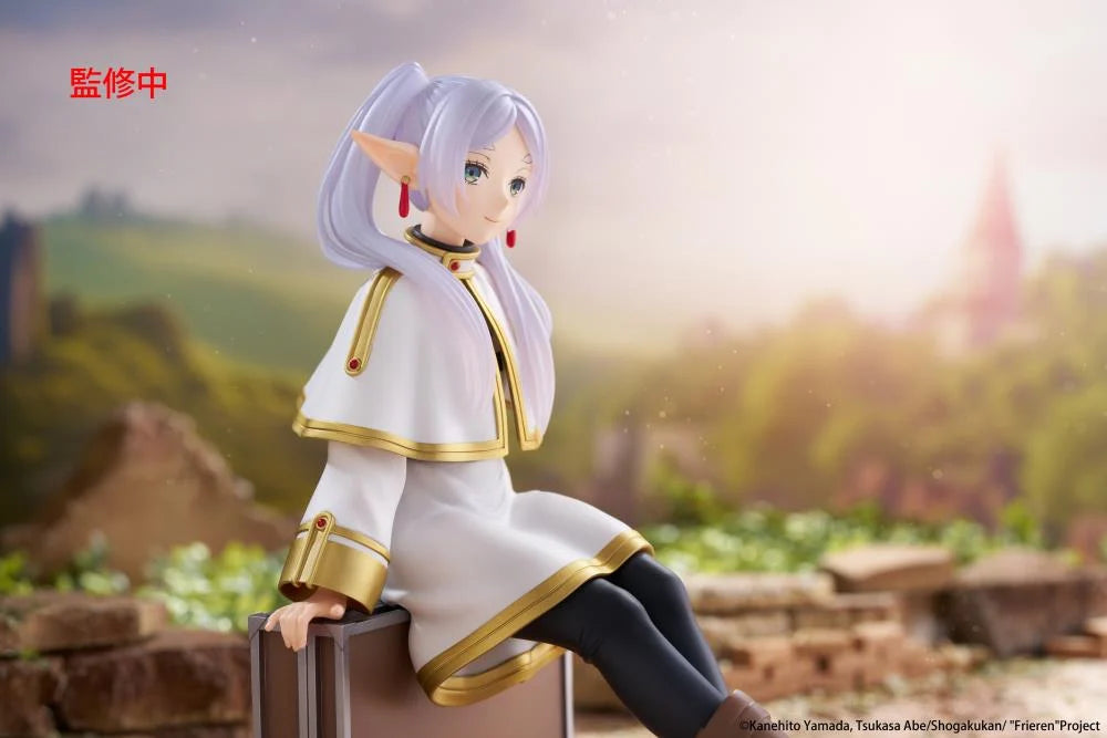 PREORDER Frieren: Beyond Journey's End Desktop Cute Frieren (Trunk Case Ver.) Figure