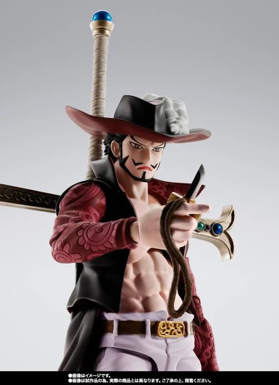 PREORDER One Piece S.H.Figuarts Dracule Mihawk -Hawk Eye- Exclusive Action Figure
