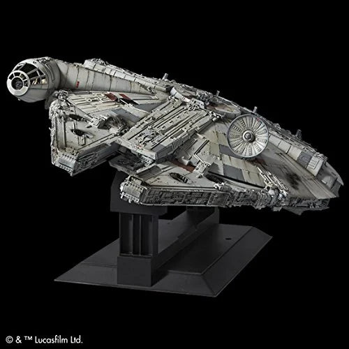 PREORDER Star Wars: A New Hope PERFECT GRADE Millennium Falcon Model 1/72 Scale Kit