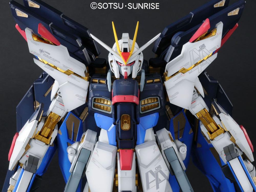 PREORDER PG 1/60 STRIKE FREEDOM GUNDAM