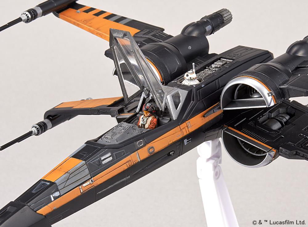 PREORDER Star Wars Poe's X-Wing Fighter 1/72 Scale Model Kit