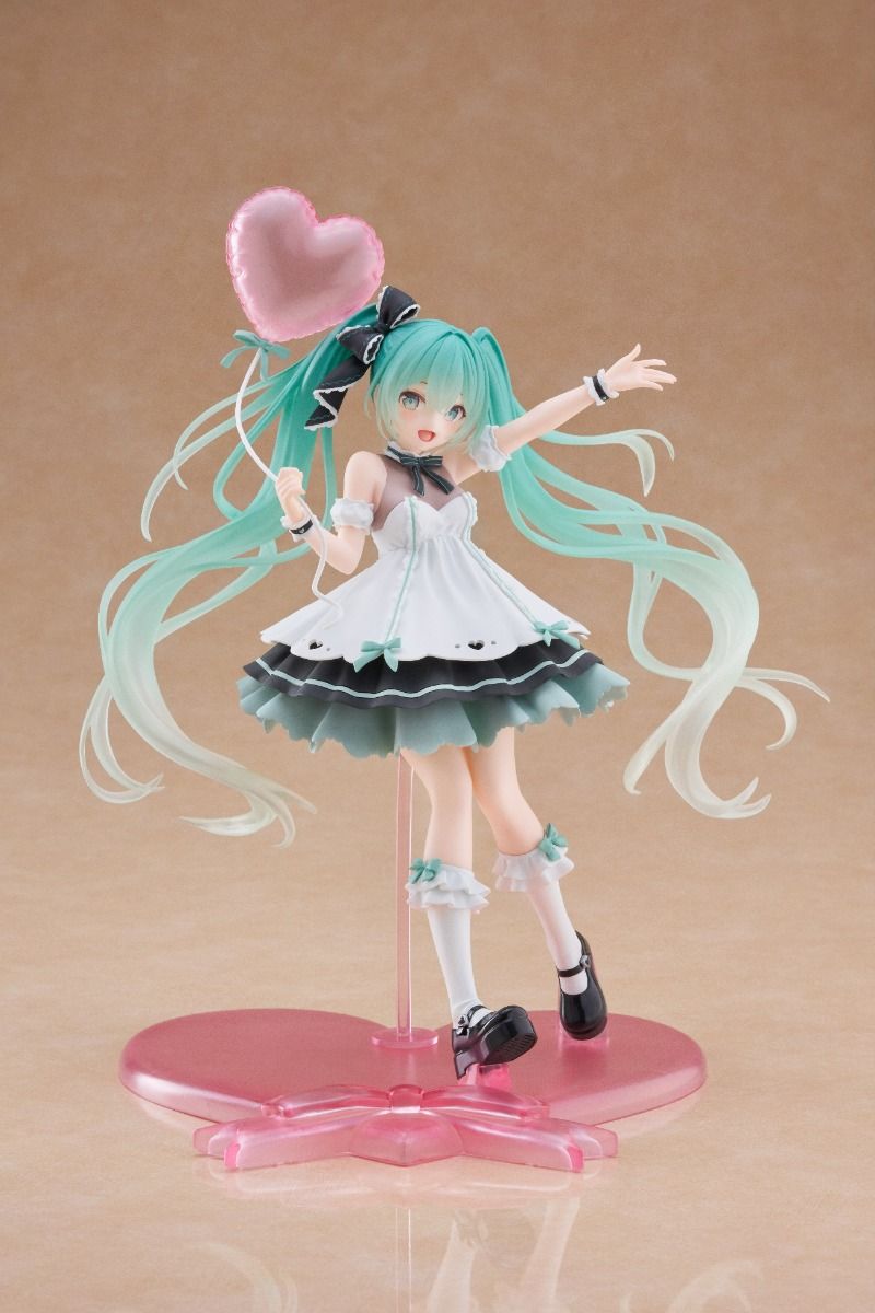 PREORDER Hatsune Miku - Hatsune Miku AMP+ Prize Figure (Birthday 2025 Party Ver.)