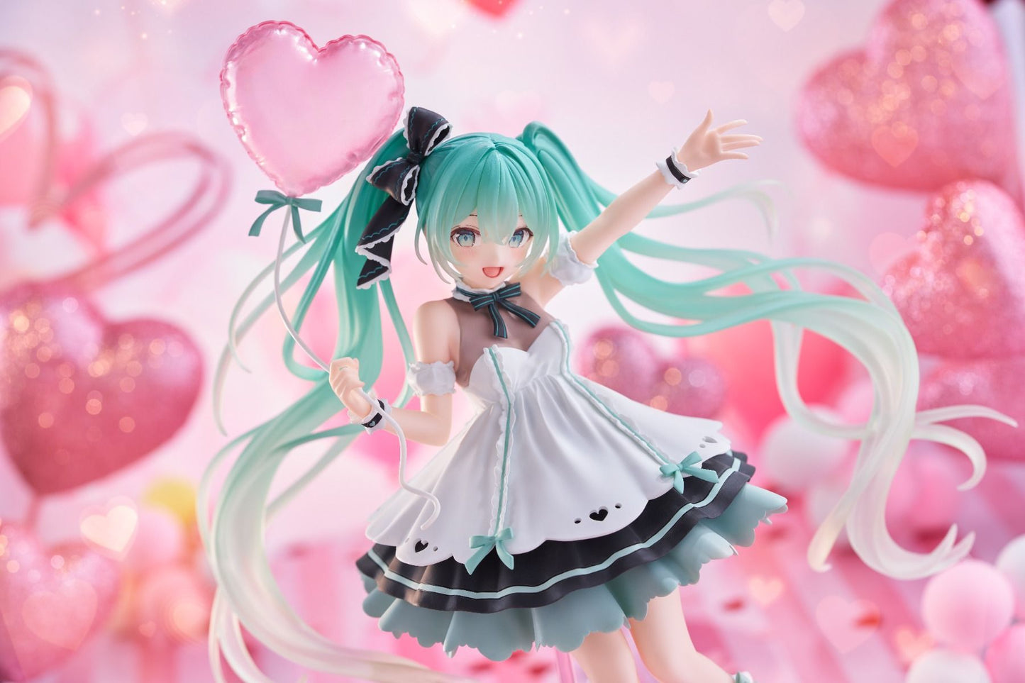 PREORDER Hatsune Miku - Hatsune Miku AMP+ Prize Figure (Birthday 2025 Party Ver.)