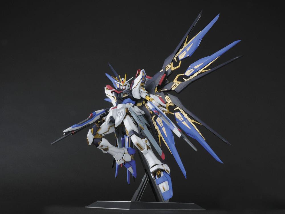 PREORDER PG 1/60 STRIKE FREEDOM GUNDAM