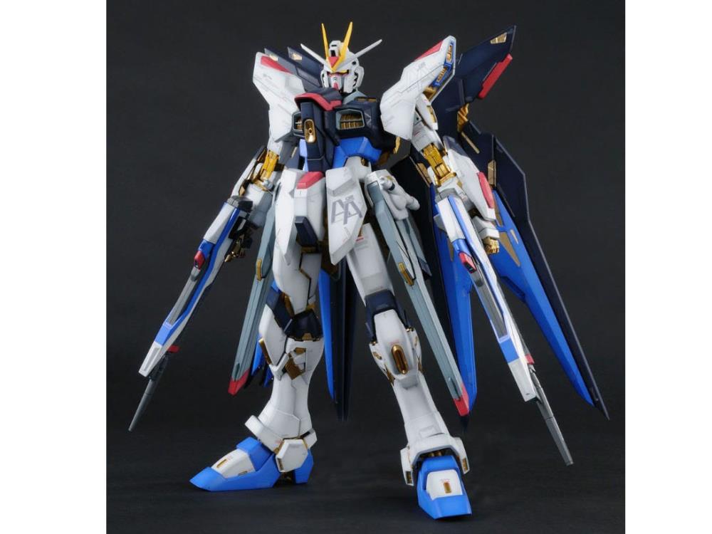 PREORDER PG 1/60 STRIKE FREEDOM GUNDAM