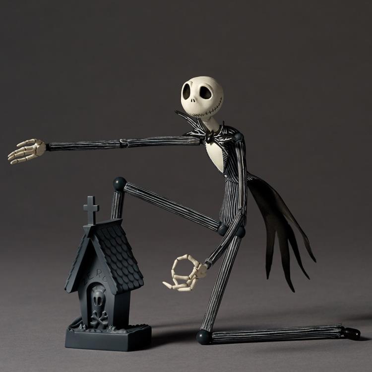 PREORDER The Nightmare Before Christmas Revoltech NR016 Jack Skellington (Ver. 1.5)