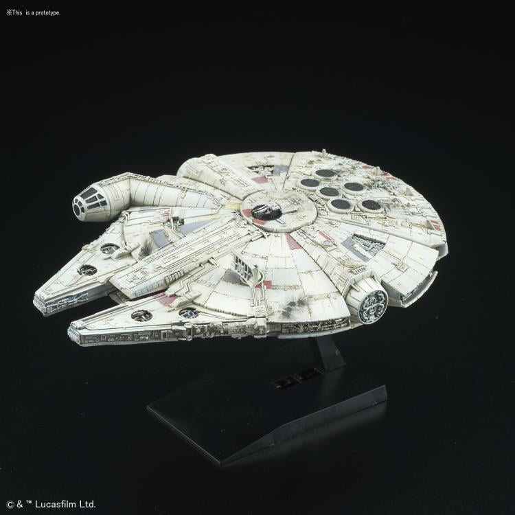 PREORDER Star Wars: A New Hope Vehicle Model #006 Millennium Falcon 1/350 Scale Model Kit