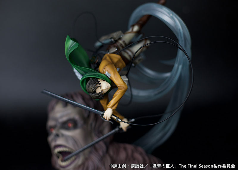 PREORDER TV Anime "Attack on Titan" "Levi vs Beast Titan ver." Complete Figure