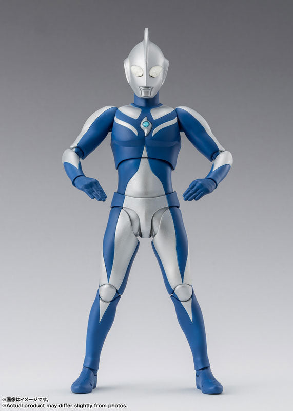 PREORDER S.H.Figuarts Ultraman Cosmos Luna Mode
