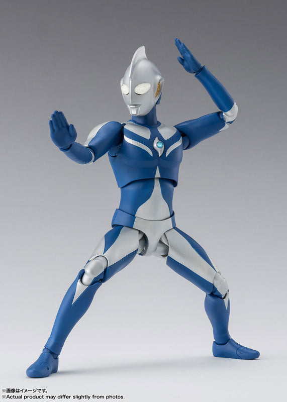 PREORDER S.H.Figuarts Ultraman Cosmos Luna Mode