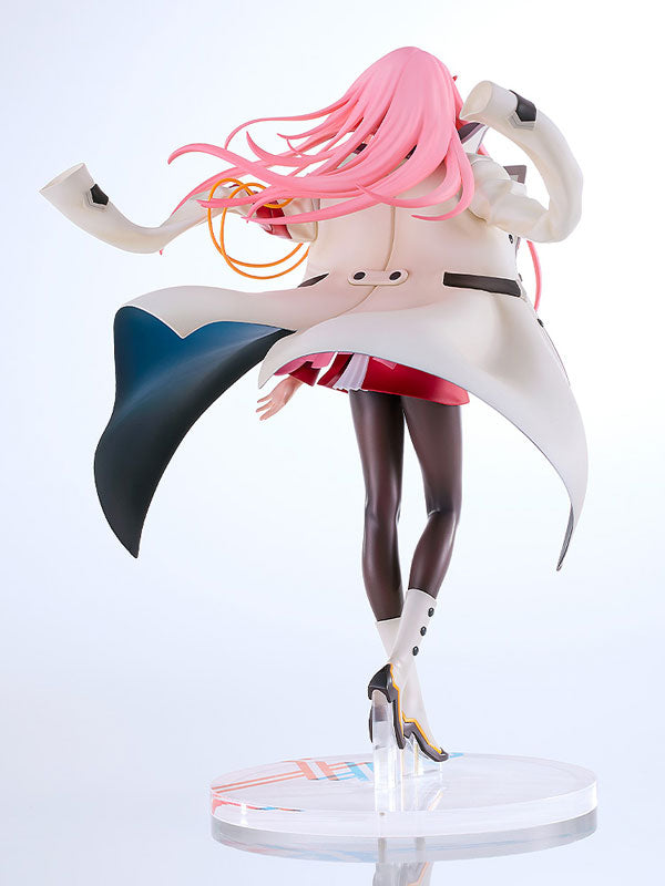 PREORDER DARLING in the FRANXX Zero Two 1/7 Complete Figure