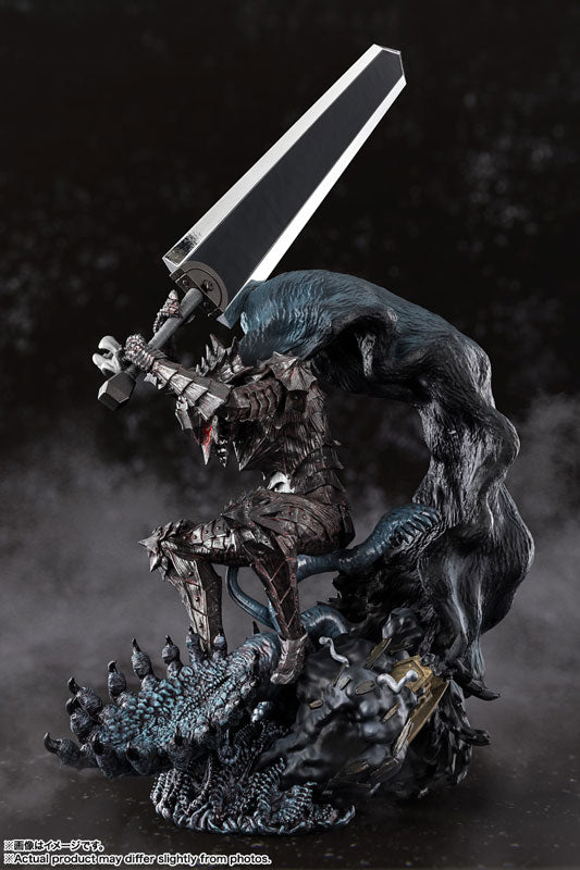 PREORDER Figuarts Zero Touche Metallique Guts (Berserker Armor) "Berserk"