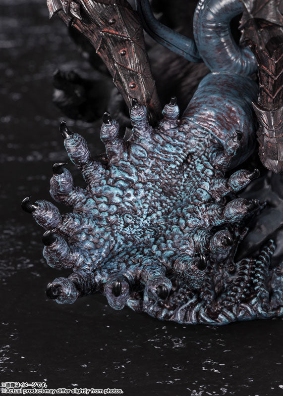 PREORDER Figuarts Zero Touche Metallique Guts (Berserker Armor) "Berserk"