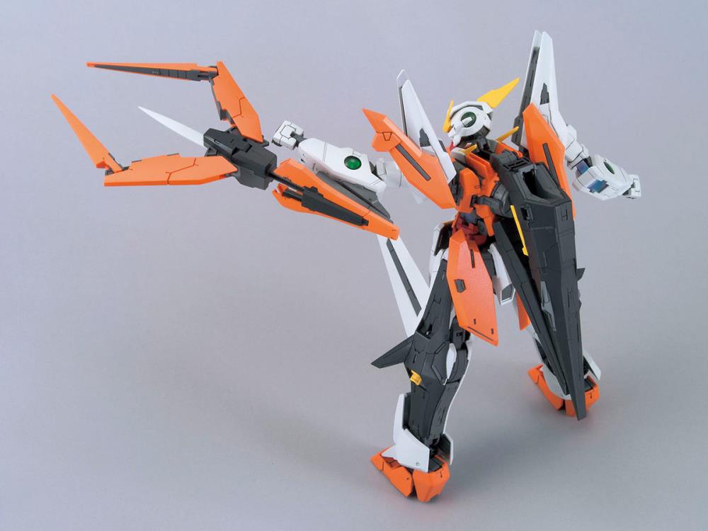 IN STOCK MG 1/100 Gundam Kyrios