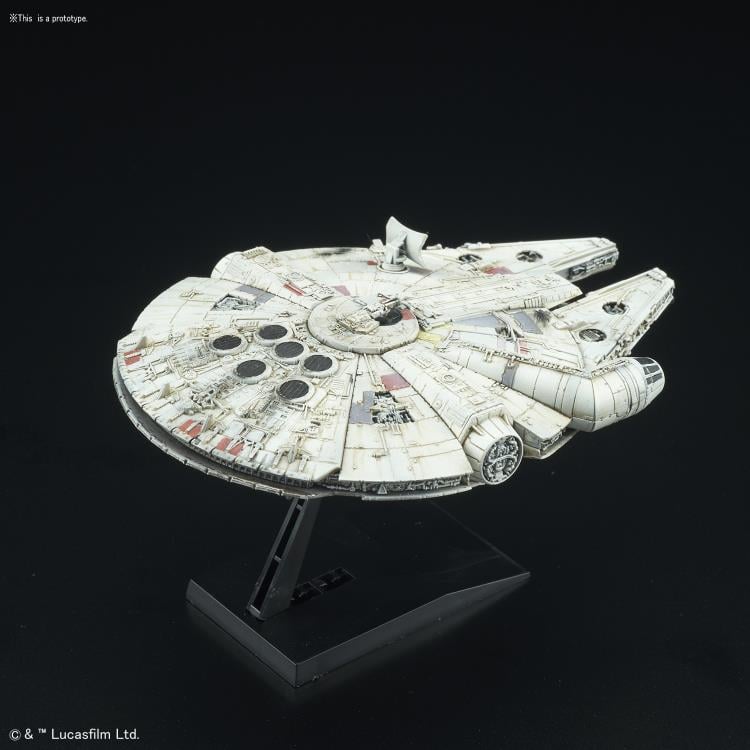PREORDER Star Wars: A New Hope Vehicle Model #006 Millennium Falcon 1/350 Scale Model Kit