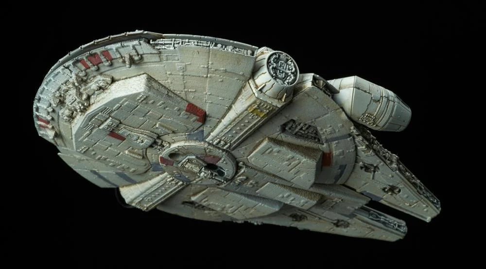 PREORDER Star Wars: A New Hope Vehicle Model #006 Millennium Falcon 1/350 Scale Model Kit