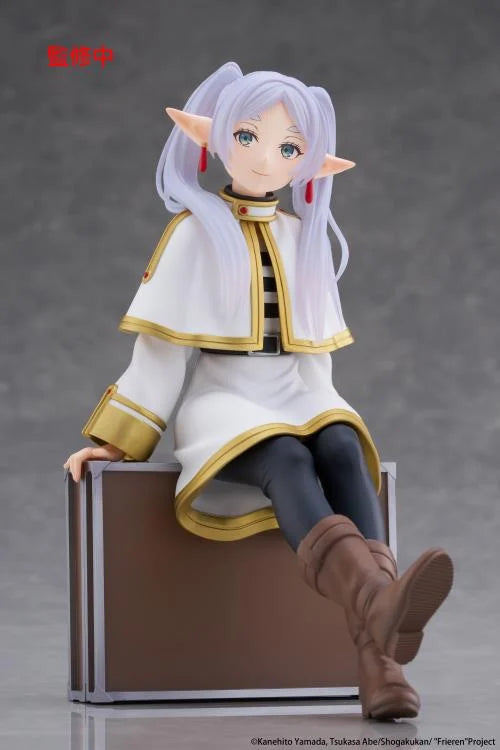 PREORDER Frieren: Beyond Journey's End Desktop Cute Frieren (Trunk Case Ver.) Figure