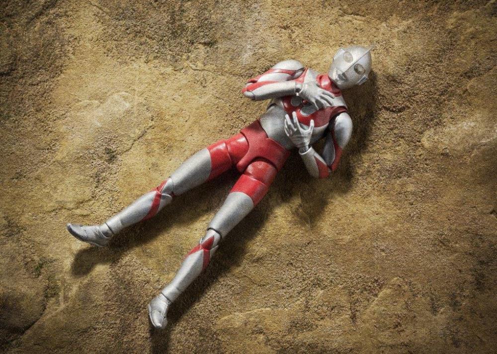 PREORDER Ultraman S.H.Figuarts Zoffy Action Figure (Reissue)