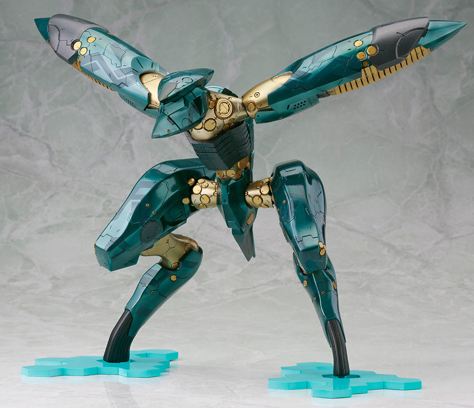 PREORDER 1/100 Metal Gear RAY (Metal Gear Solid 4 Guns Of The Patriots) (Reissue)