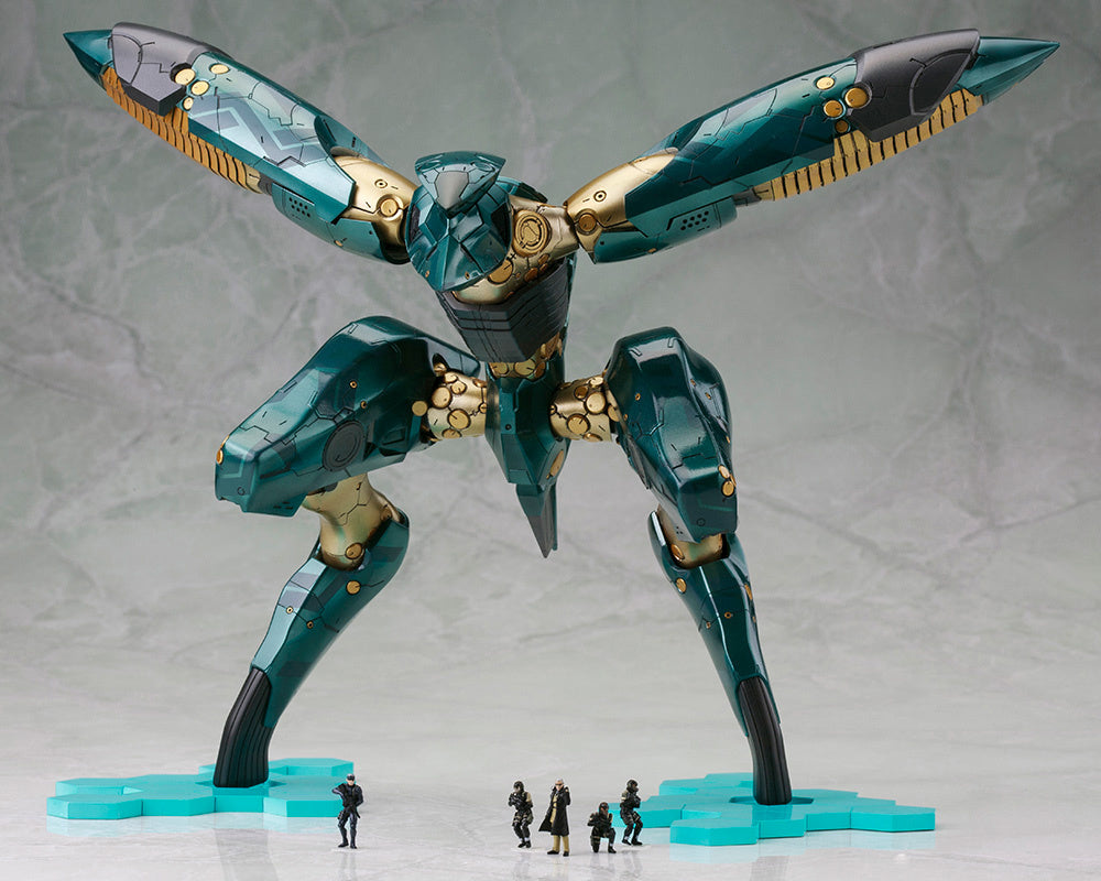 PREORDER 1/100 Metal Gear RAY (Metal Gear Solid 4 Guns Of The Patriots) (Reissue)