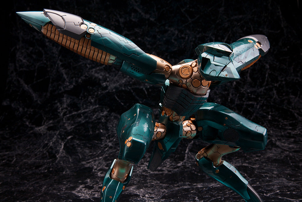 PREORDER 1/100 Metal Gear RAY (Metal Gear Solid 4 Guns Of The Patriots) (Reissue)