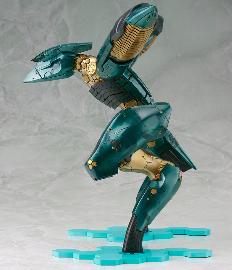 PREORDER 1/100 Metal Gear RAY (Metal Gear Solid 4 Guns Of The Patriots) (Reissue)