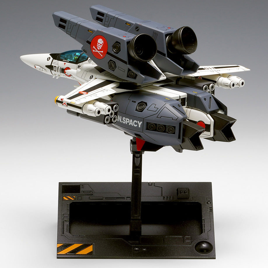 PREORDER 1/100 VF-1S/A Super Valkyrie (Fighter) Model Kit