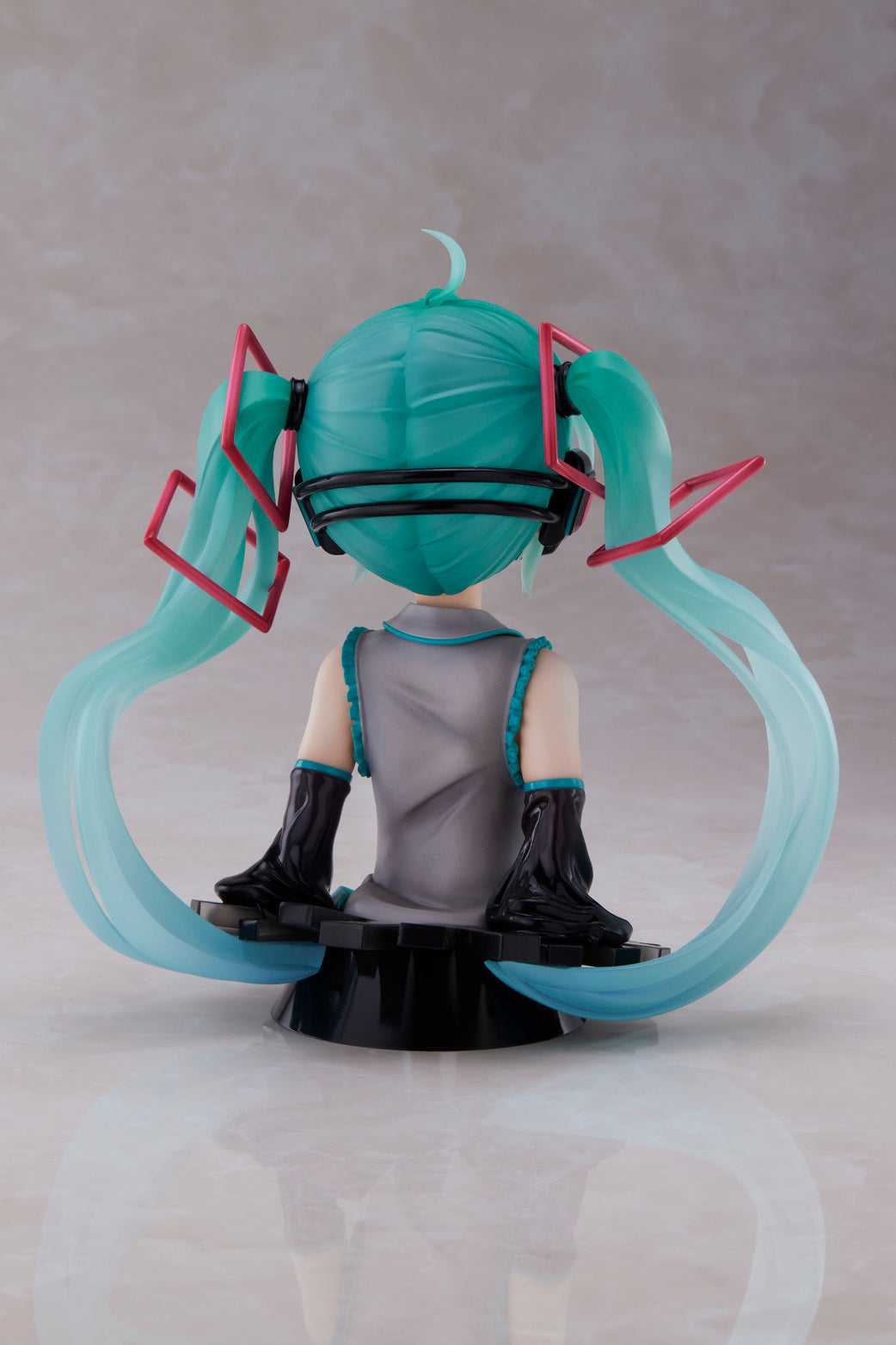 PREORDER Hatsune Miku Bust-Up Figure - 39 Miku's Day Anniversary Ver.