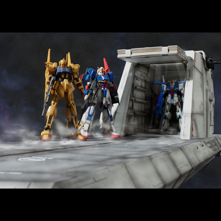 PREORDER Mobile Suit Gundam Realistic Model Series 1/144 Scale Gundam ZZ Nahel Argama Catapult Deck