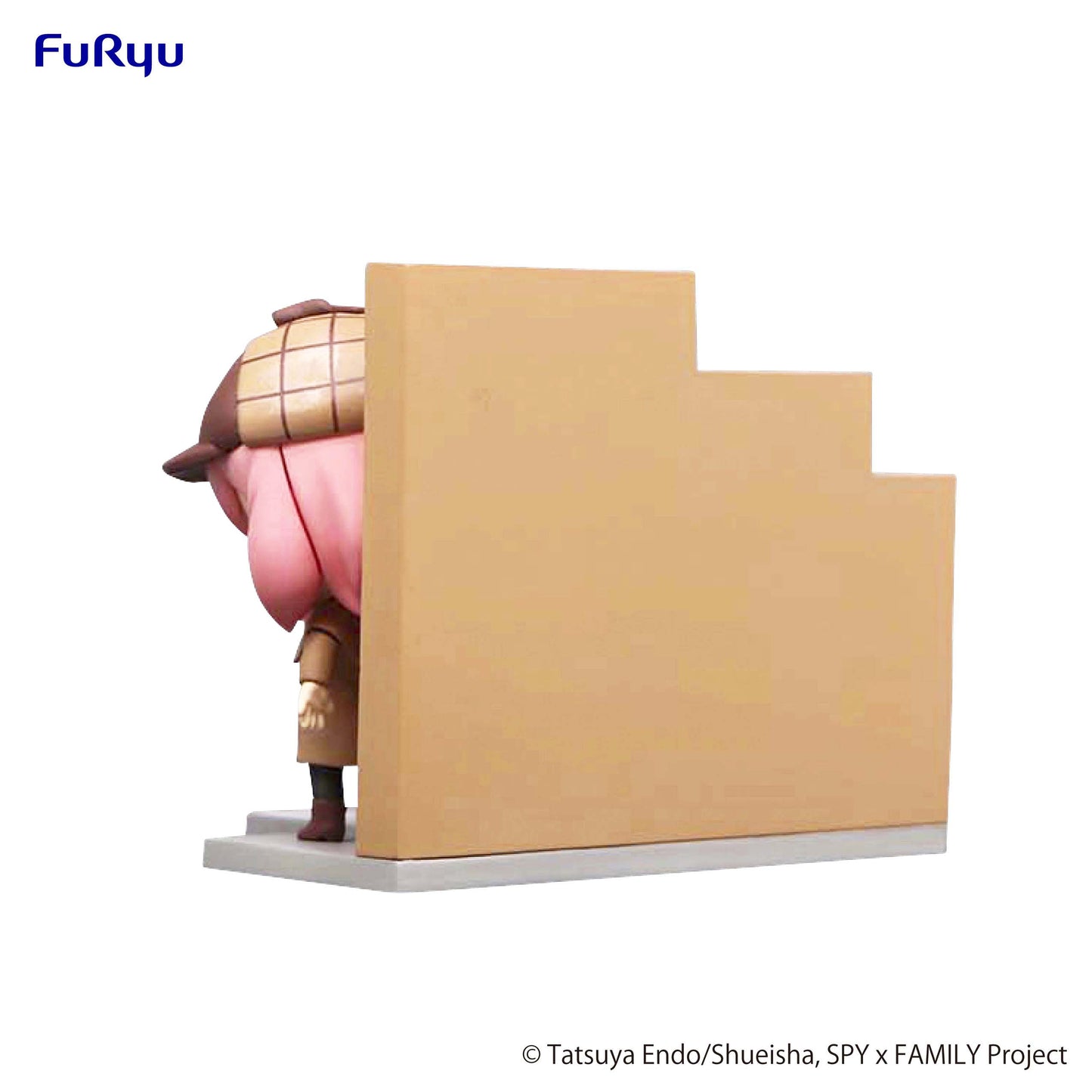 PREORDER Spy x Family Hold Figure PVC Statue Anya & Penguin (Furyu)