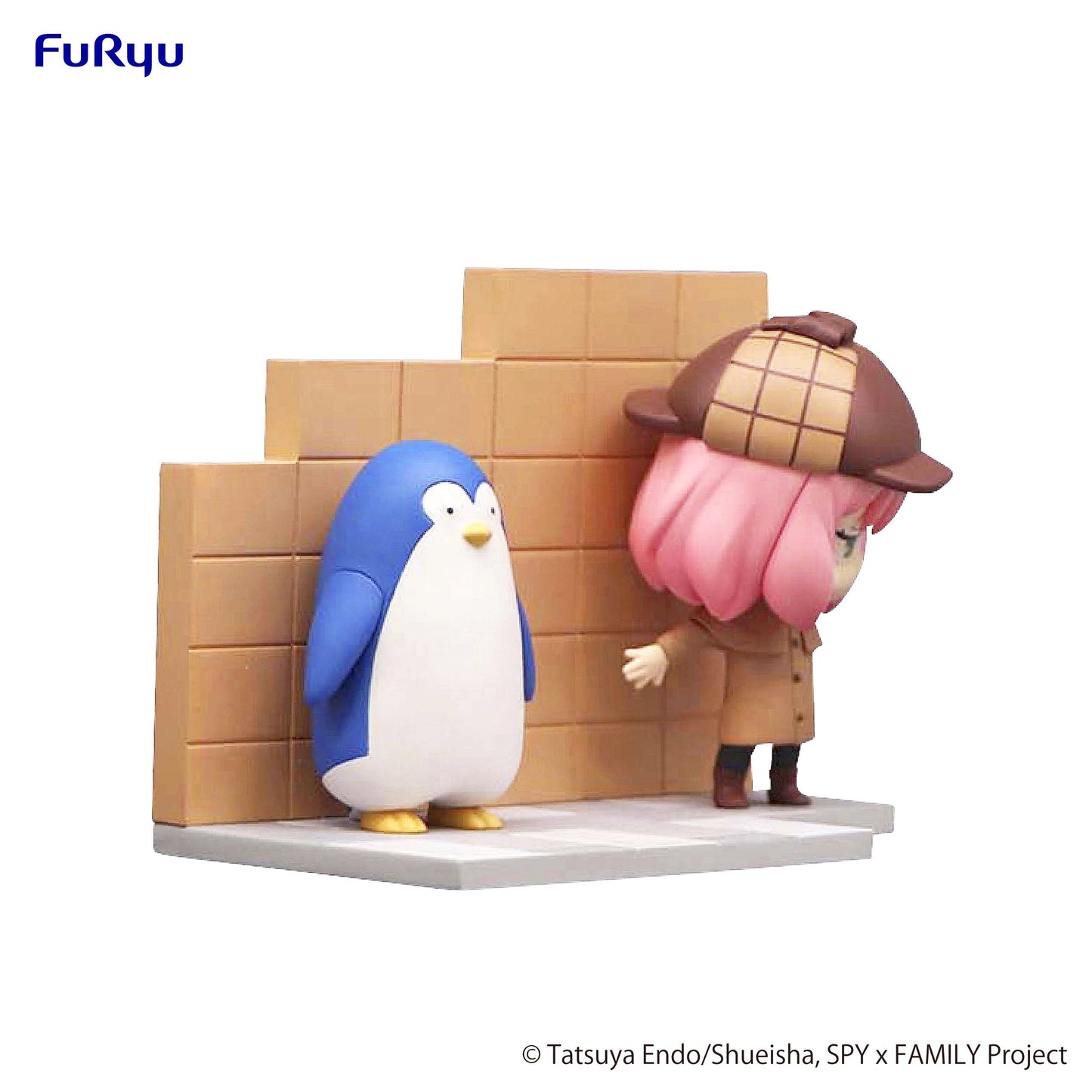 PREORDER Spy x Family Hold Figure PVC Statue Anya & Penguin (Furyu)