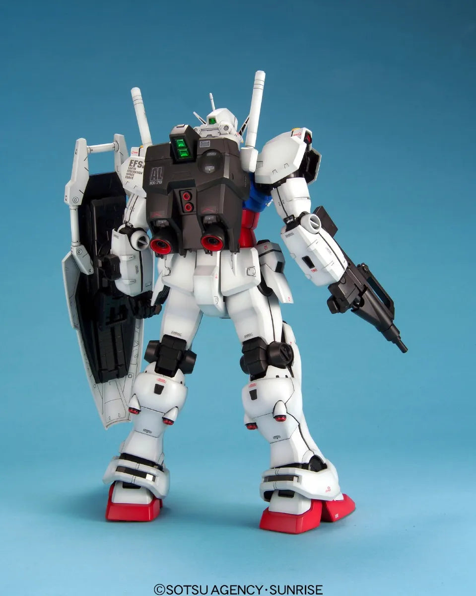 PREORDER PG RX-78 GP01/FB