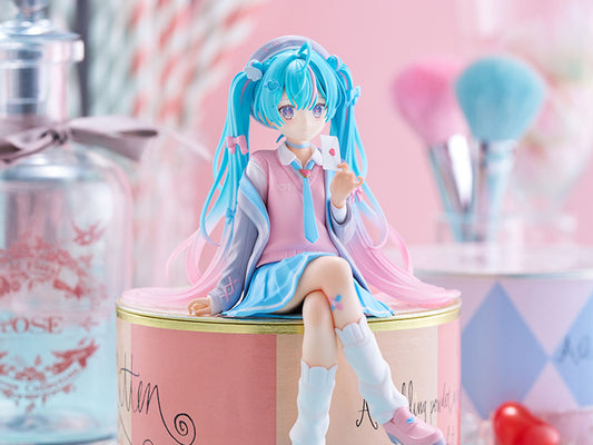 PREORDER Vocaloid Hatsune Miku (Love Blazer Ver.) Noodle Stopper Figure