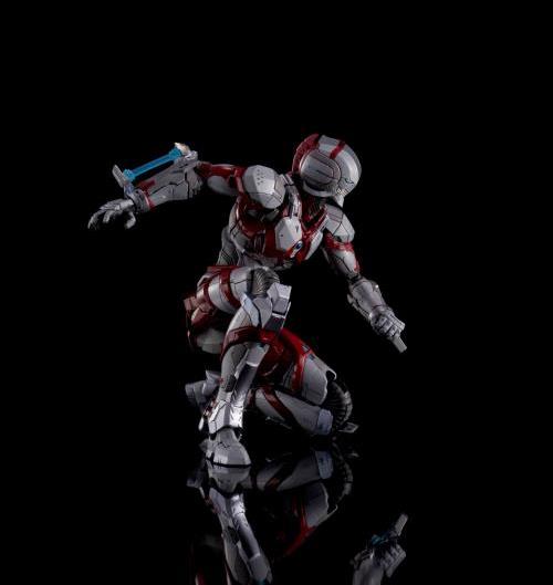 PREORDER HITO KARA KURI Ultraman