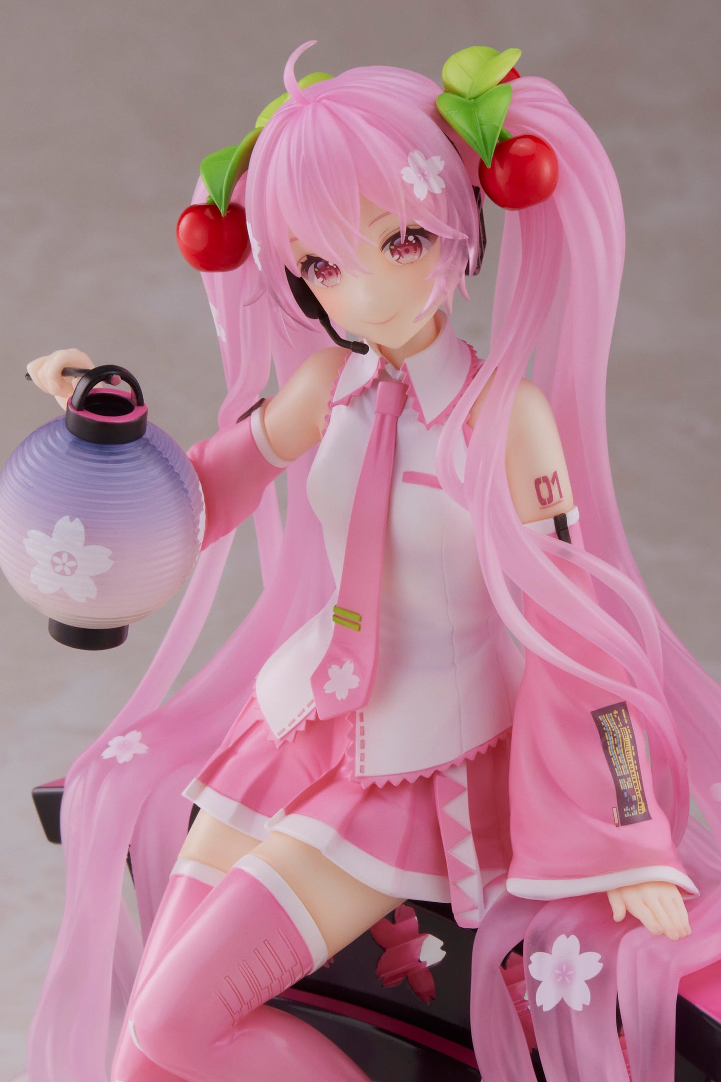 PREORDER Sakura Miku AMP+ Figure (Sakura Lantern Ver.) Reissue