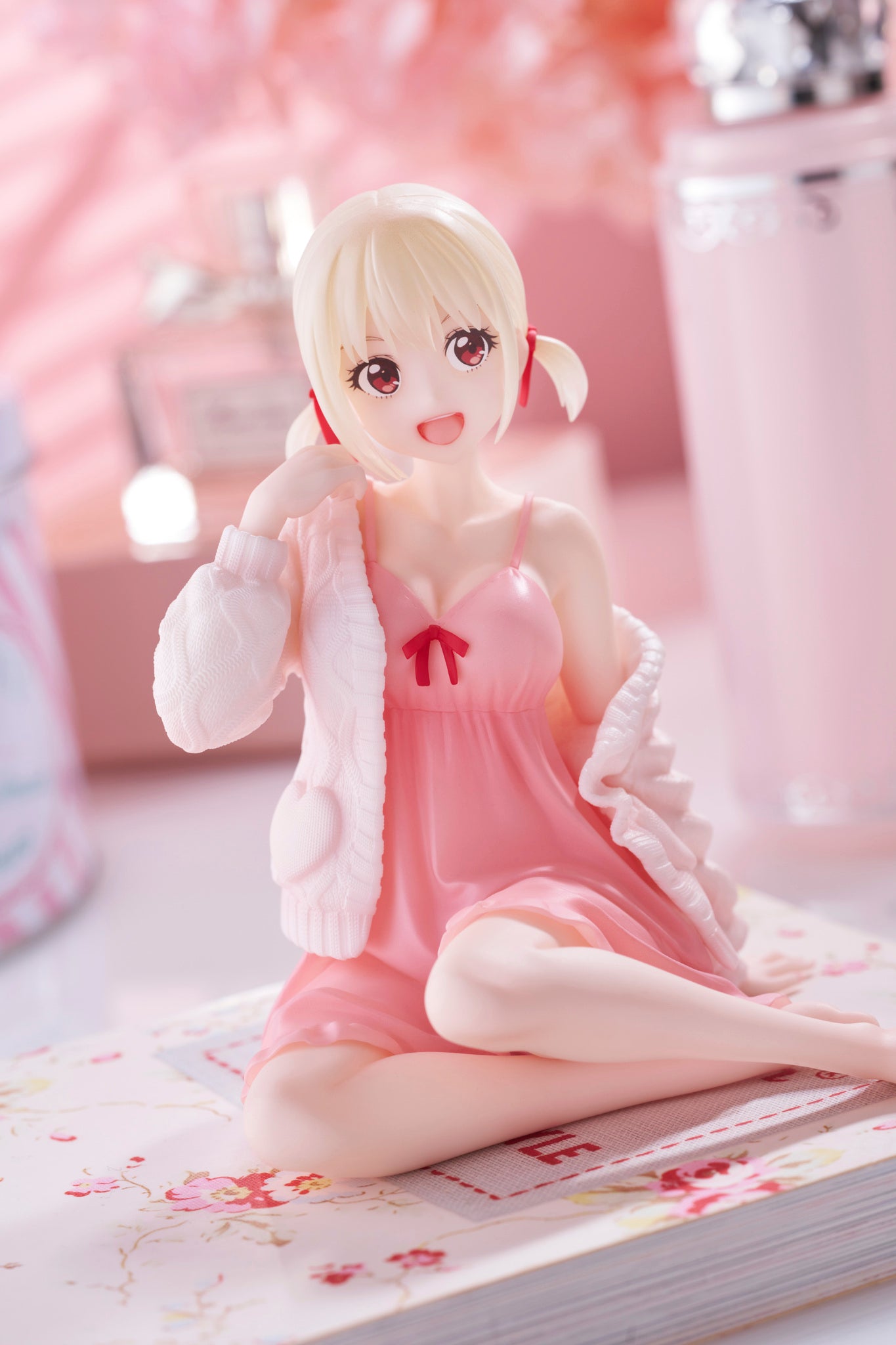 PREORDER Lycoris Recoil Desktop Cute Figure - Chisato Nishikigi (Roomwear Ver.)