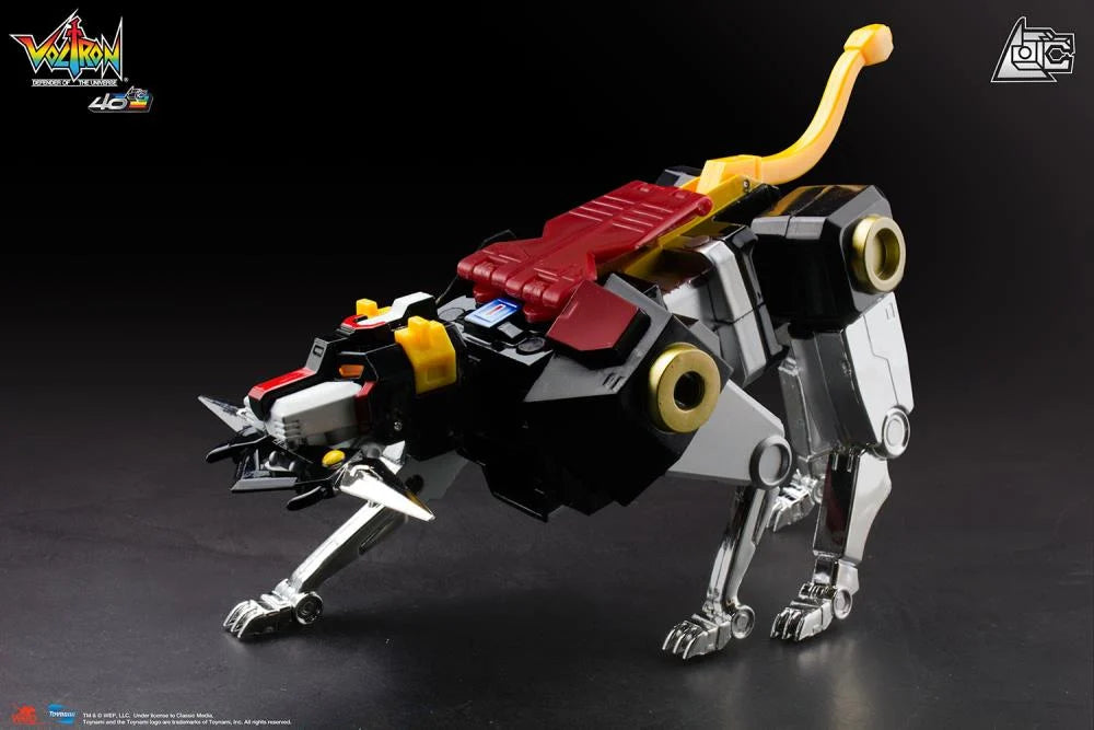 PREORDER Voltron: Defender of the Universe 40th Anniversary Voltron Collector's Set