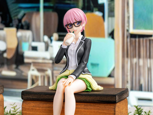 PREORDER The Quintessential Quintuplets Ichika Nakano (Glasses Ver.) Premium Perching Figure