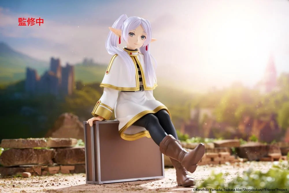 PREORDER Frieren: Beyond Journey's End Desktop Cute Frieren (Trunk Case Ver.) Figure