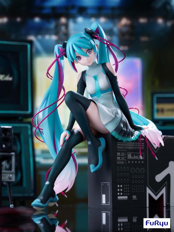 PREORDER Hatsune Miku × MTV 1/7 Scale Figure