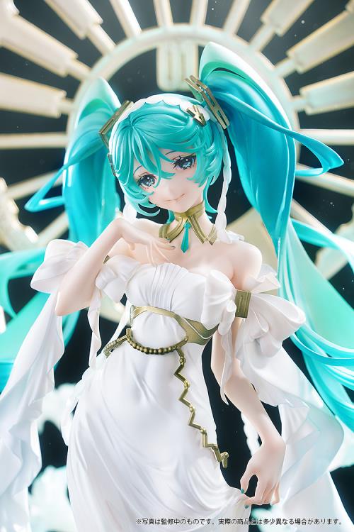 PREORDER Vocaloid Character Vocal Series 01: Hatsune Miku (Feat. Yoneyama Mai) 1/7 Scale Figure