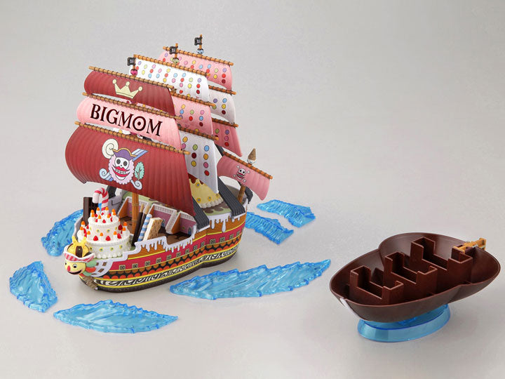 IN STOCK One Piece Grand Ship Collection: Queen-Mama-Chanter