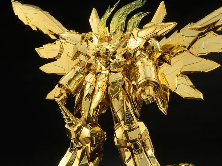 PREORDER The King of Braves GaoGaiGar Final AmakuniTech Genesic GaoGaiGar (Golden God of Destruction Ver.) Model Kit