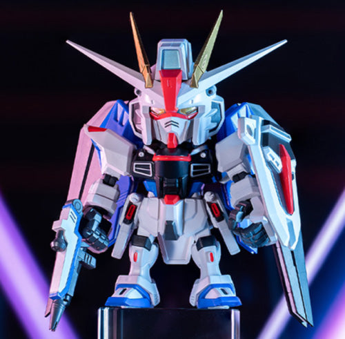 PREORDER BOX OF 8 PCS - QMSV MINI FREEDOM GUNDAM