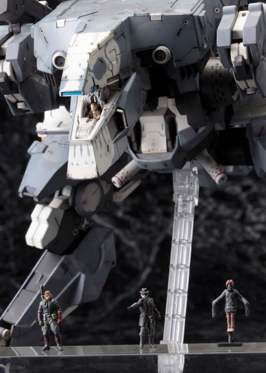 IN STOCK Metal Gear Solid V: The Phantom Pain Sahelanthropus 1/100 Scale Model Kit