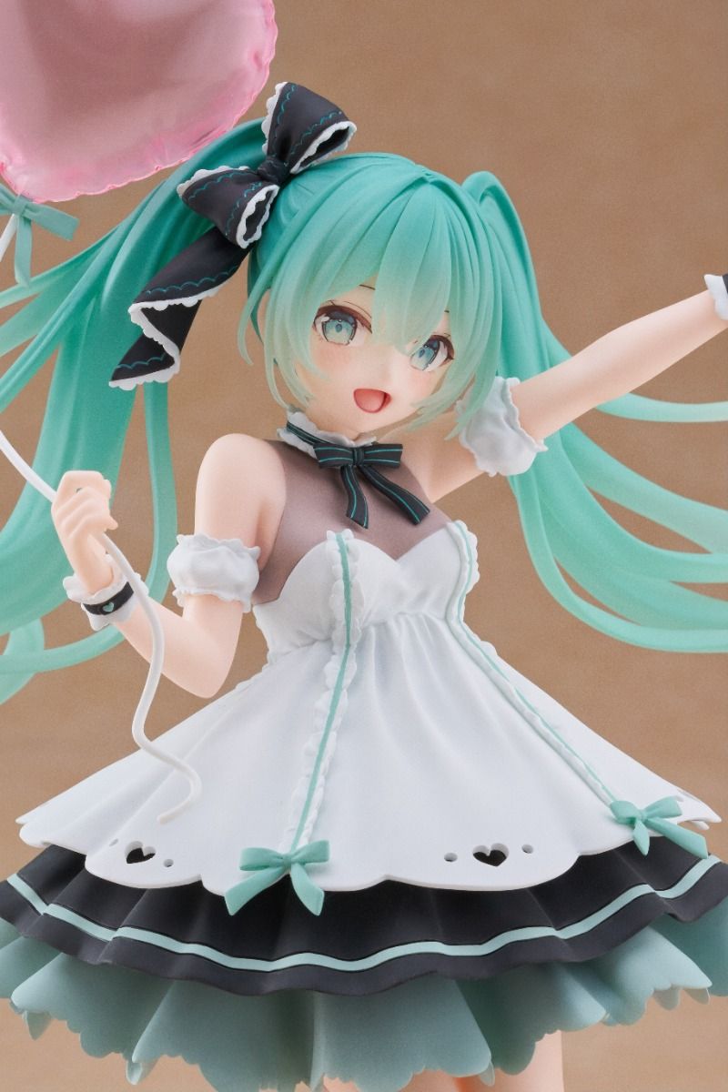 PREORDER Hatsune Miku - Hatsune Miku AMP+ Prize Figure (Birthday 2025 Party Ver.)