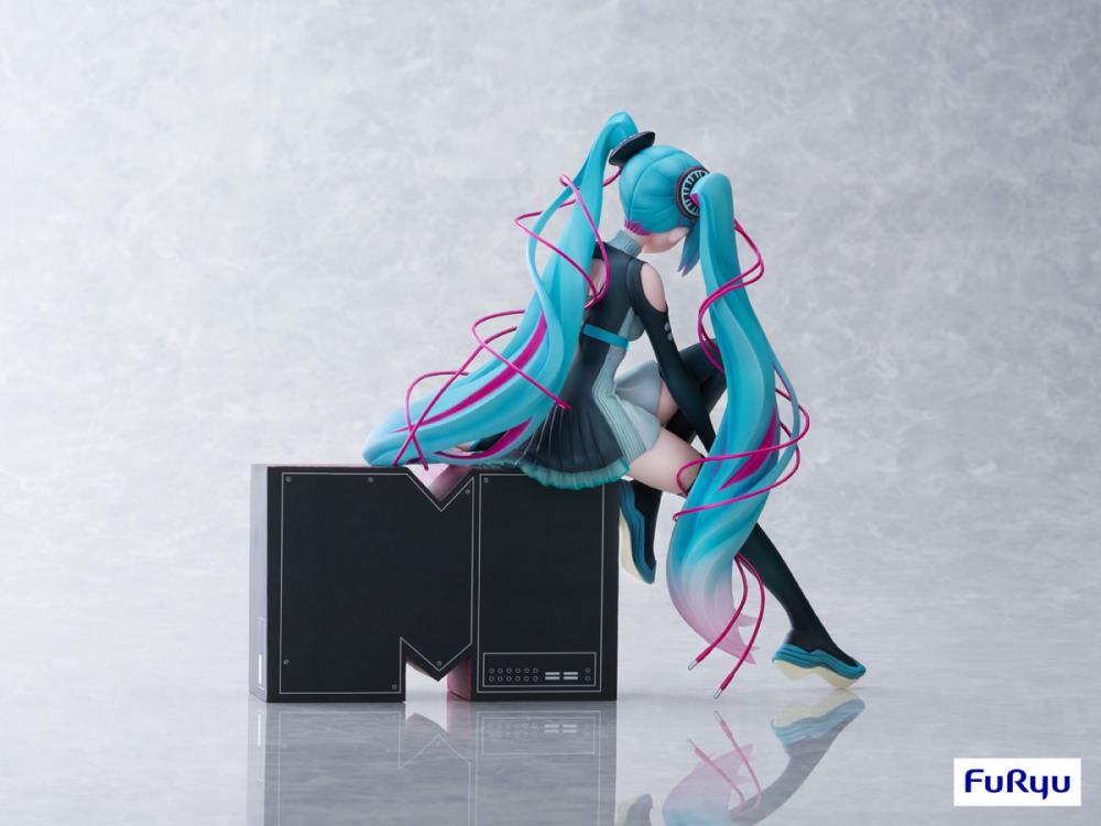 PREORDER Hatsune Miku × MTV 1/7 Scale Figure